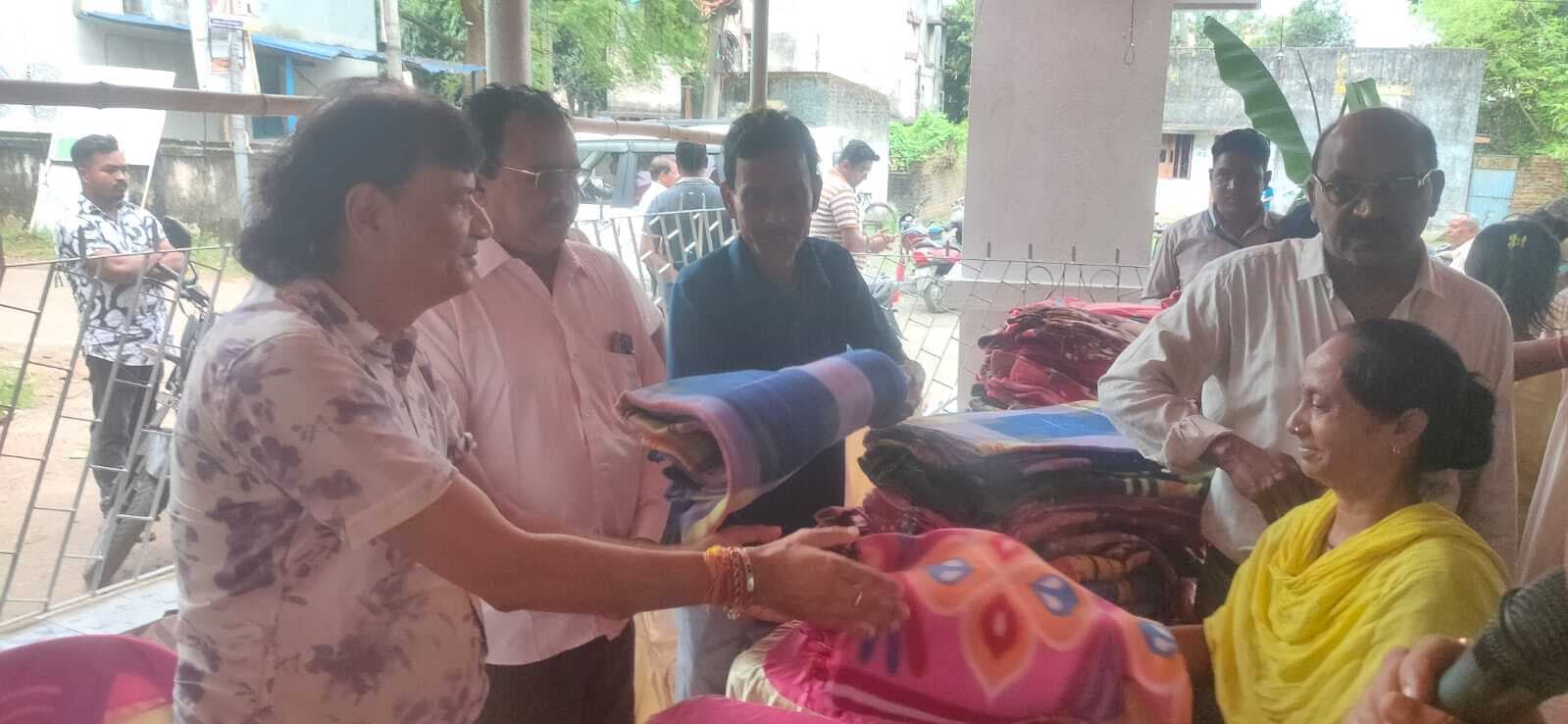 बाराबनी विधायक ने सुनी जनता की समस्याएं