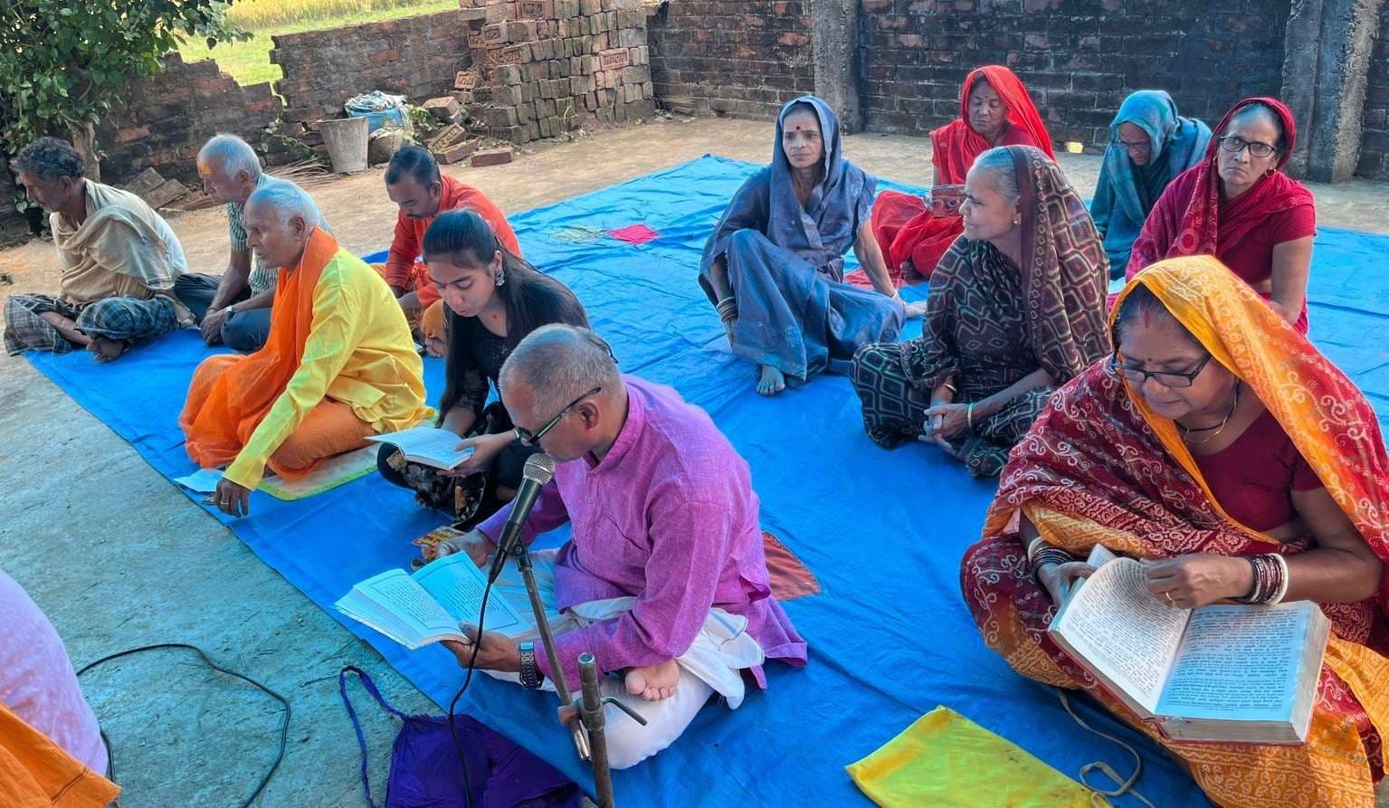 नीरपुर में माता जगदंबा विल्वेश्वरी की गई पूजा अर्चना, पीपल पेड़ में समाहित हैं उनकी महिमा