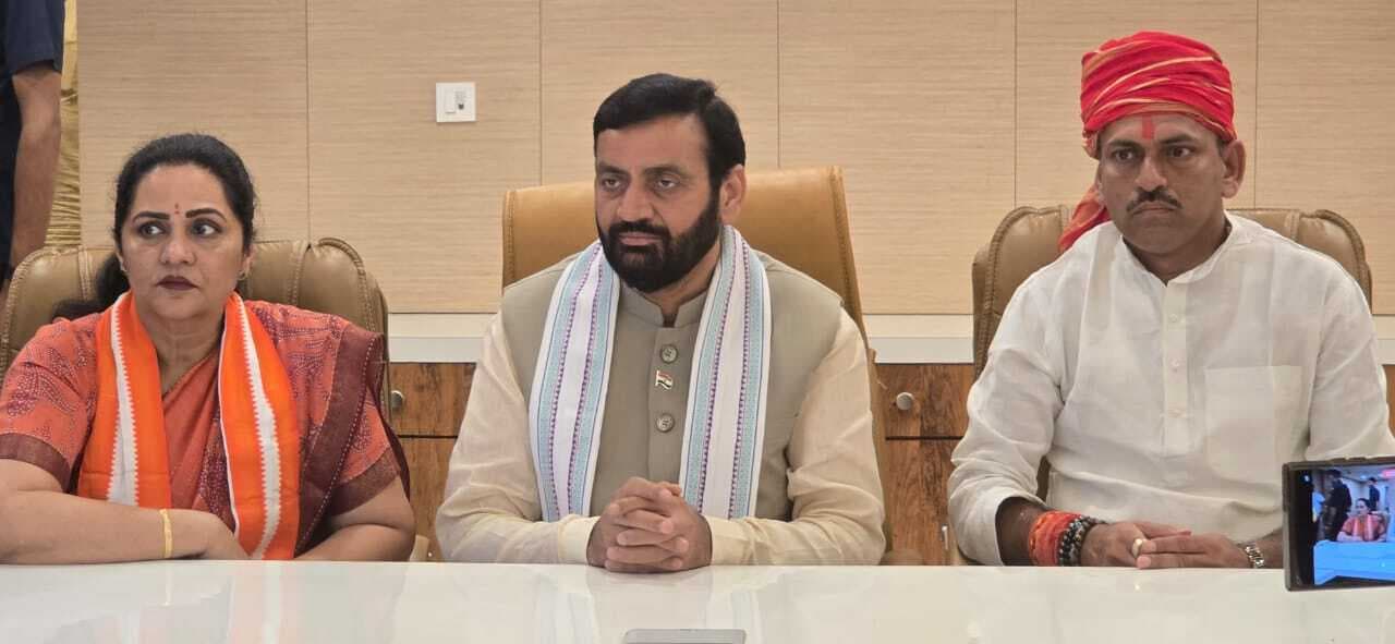 बिहार चुनाव : हरियाणा के सीएम ने विपक्ष के नेताओं को बोला नौटंकीबाज