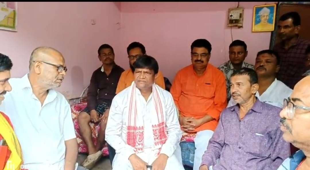 Bokaro News : आइआरबी जवान के परिवार को जरूर मिलेगा न्याय : ढुलू महतो