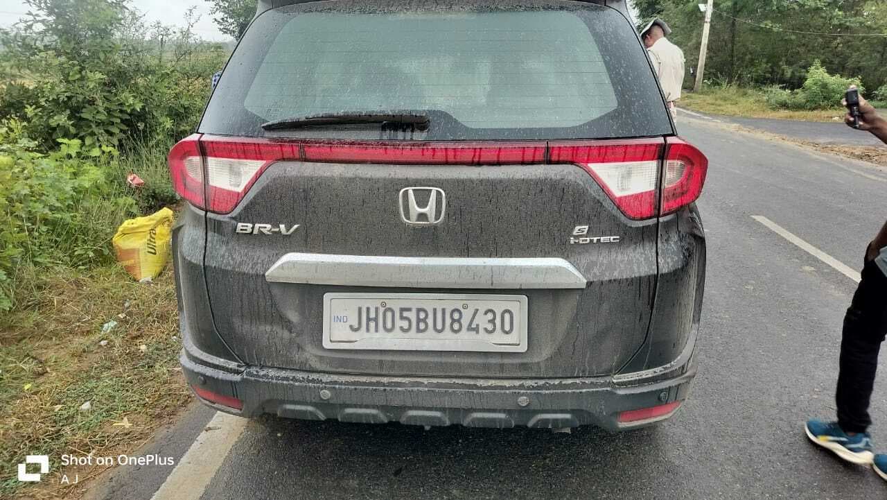 East Singhbhum News : रसुनचोपा चेकपोस्ट में कार से 4.49 लाख रुपये जब्त