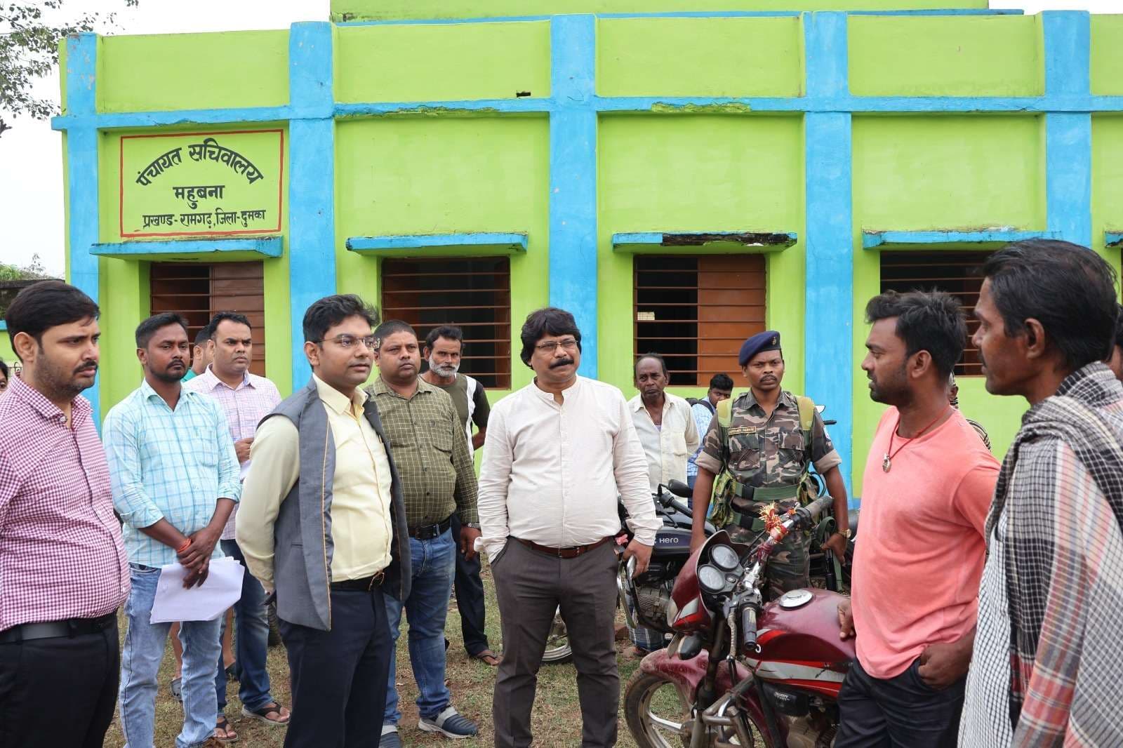 डीसी ने अनुपस्थित रोजगार सेवक का मानदेय रोकने का दिया निर्देश