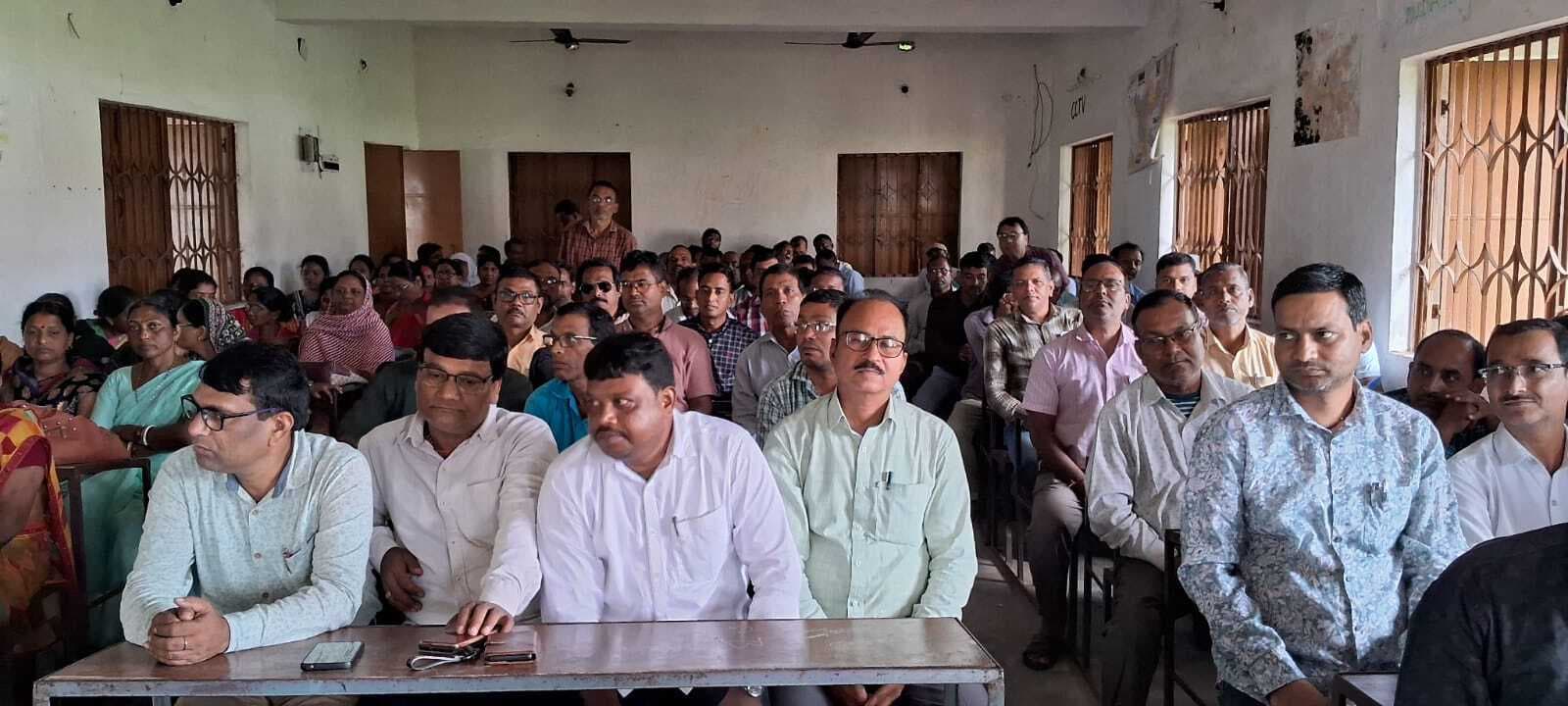 कुष्ठ मरीजों की पहचान के लिए दिया गया प्रशिक्षण