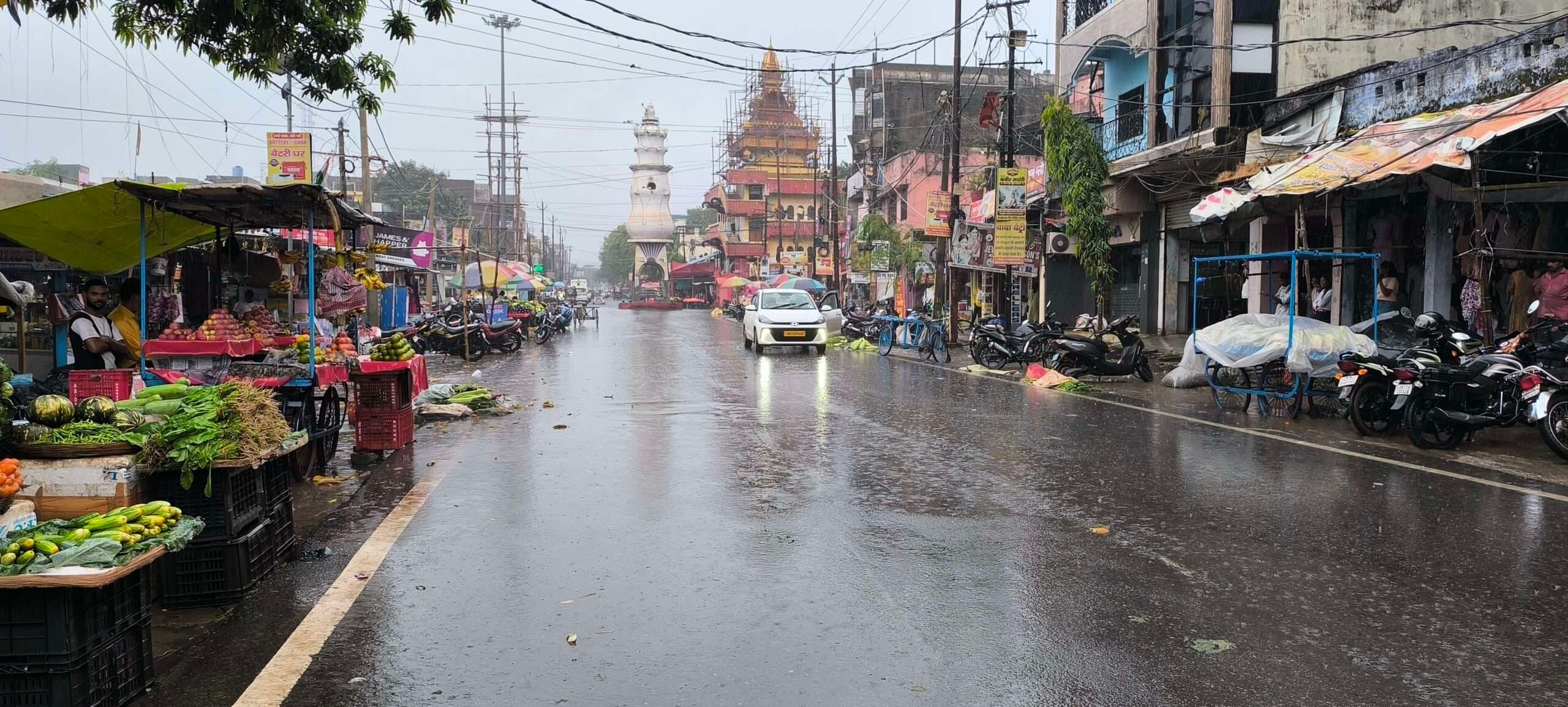 Giridih News :होती रही झमाझम बारिश, सिहरन लेकर आयीं ठंडी हवाएं