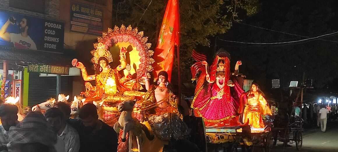 महाजनटोली में निकली भव्य विसर्जन शोभयात्रा