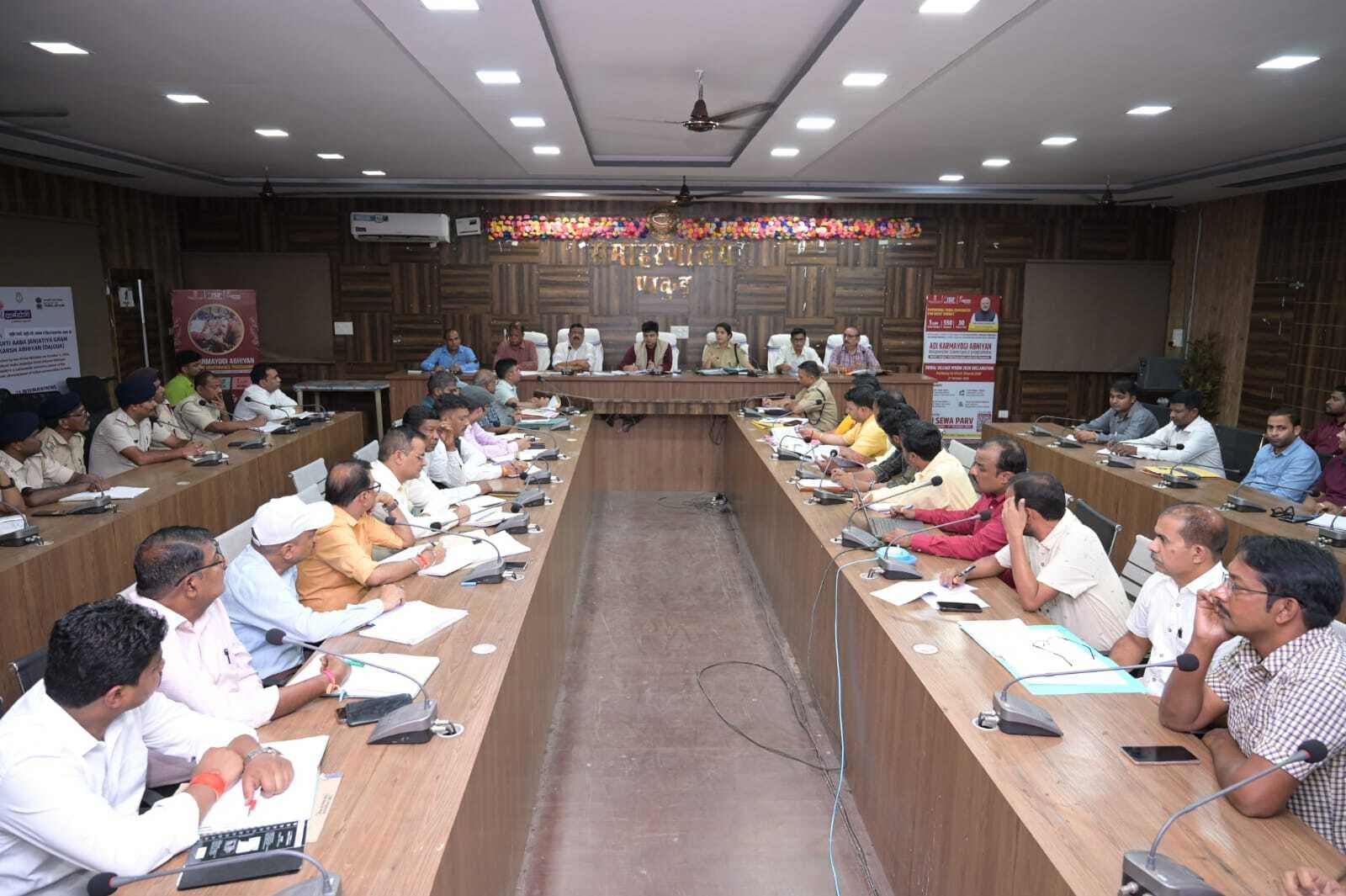 अवैध खनन व परिवहन पर अपनायें जीरो टॉलरेंस : डीसी