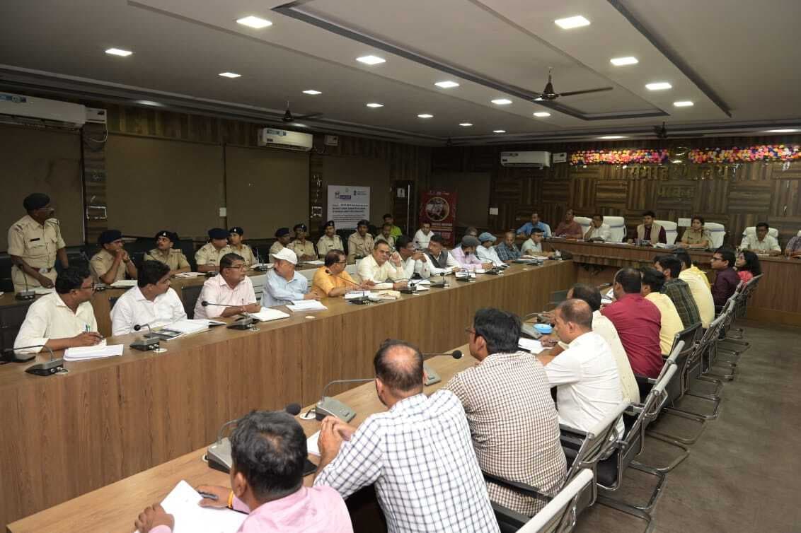 जेल में मोबाइल फोन पाए जाने पर होगी कार्रवाई : डीसी
