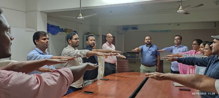 शिक्षकों ने ली भ्रष्टाचार के विरोध में शपथ