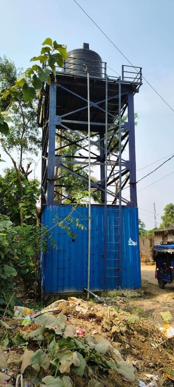 सरकटिया गांव में डायरिया का कहर जारी, पीएचडी की लापरवाही से बढ़ा पेयजल संकट