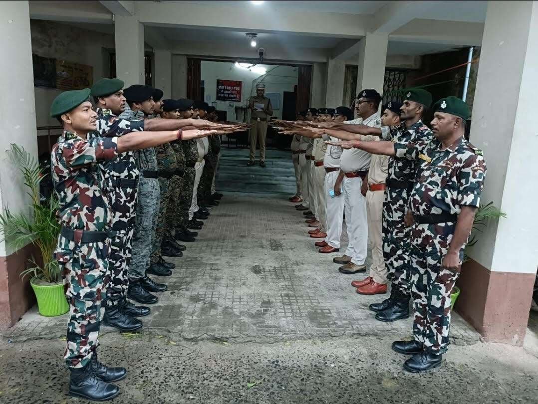 एसडीपीओ ने दिलायी राष्ट्रीय एकता की शपथ