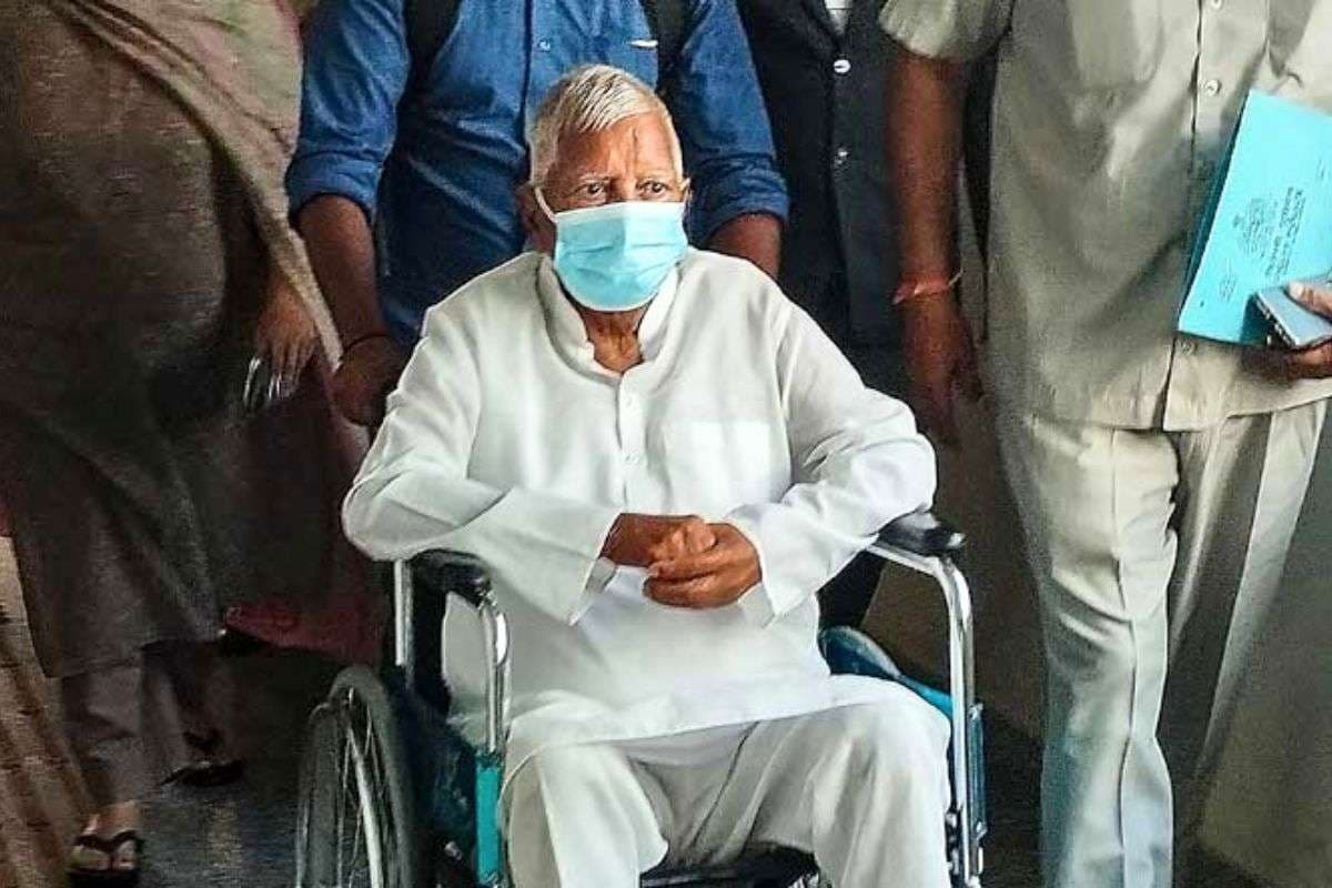 Bihar Election 2025: लालू यादव के पटना आने का इंतजार, जल्द ही RJD उम्मीदवारों को मिलने लगेगा सिंबल