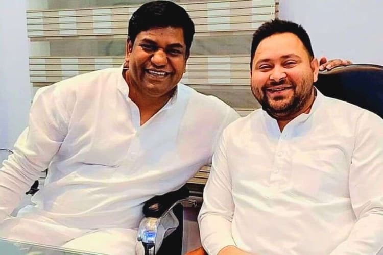 तेजस्वी यादव सीएम तो मुकेश सहनी बने डिप्टी सीएम फेस, महागठबंधन की पीसी में अशोक गहलोत ने की घोषणा