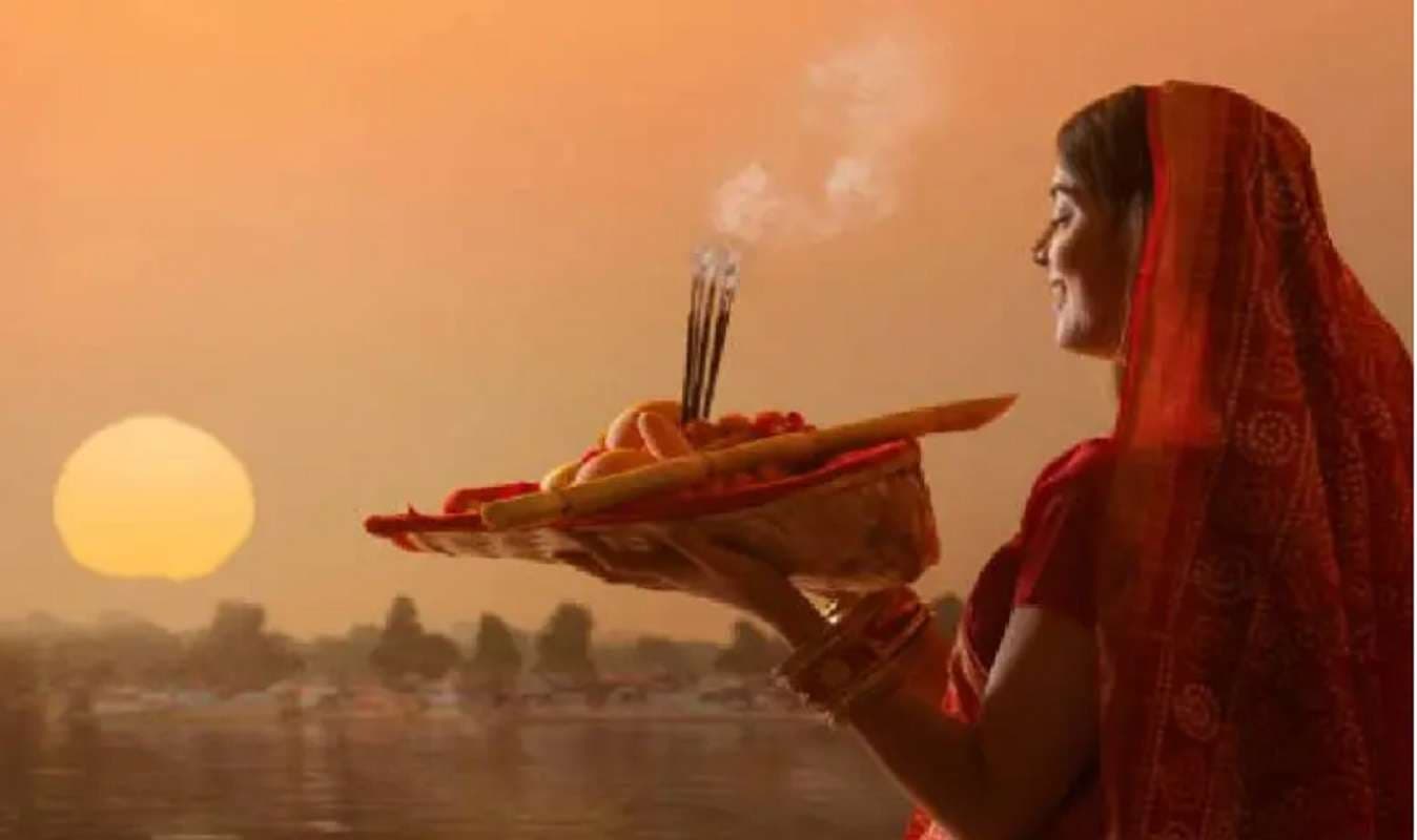 Bihar Election 2025: छठ और सामा गीतों के धुन पर बन रहे चुनावी गीत, महापर्व बना सियासत का मंच