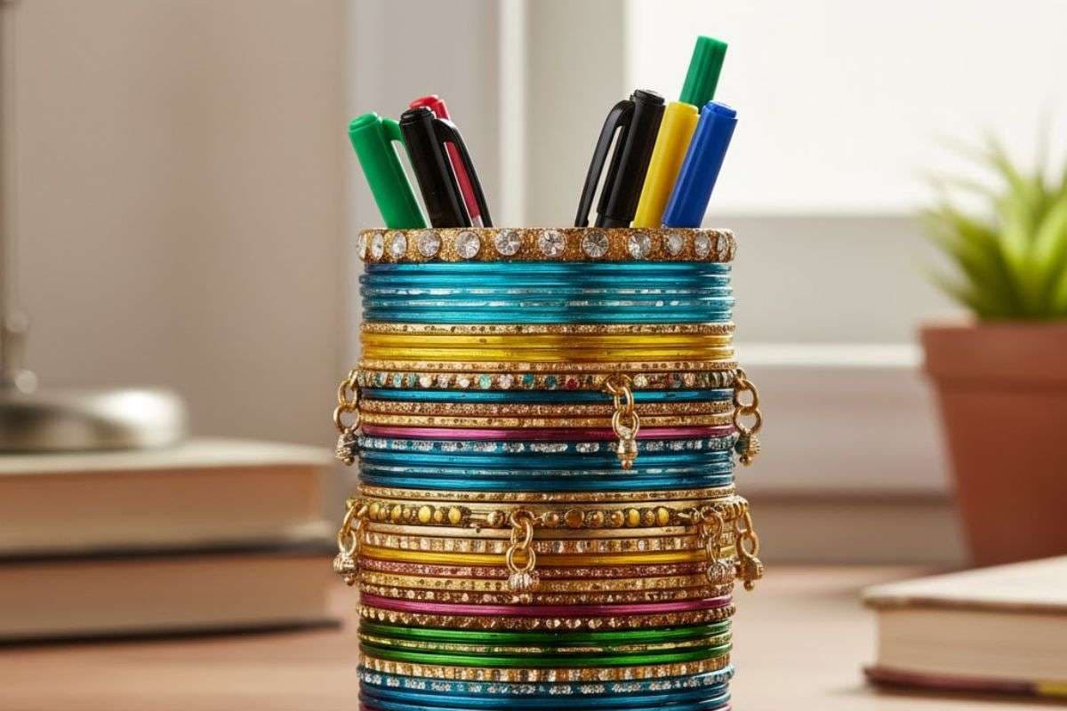 stationary holder