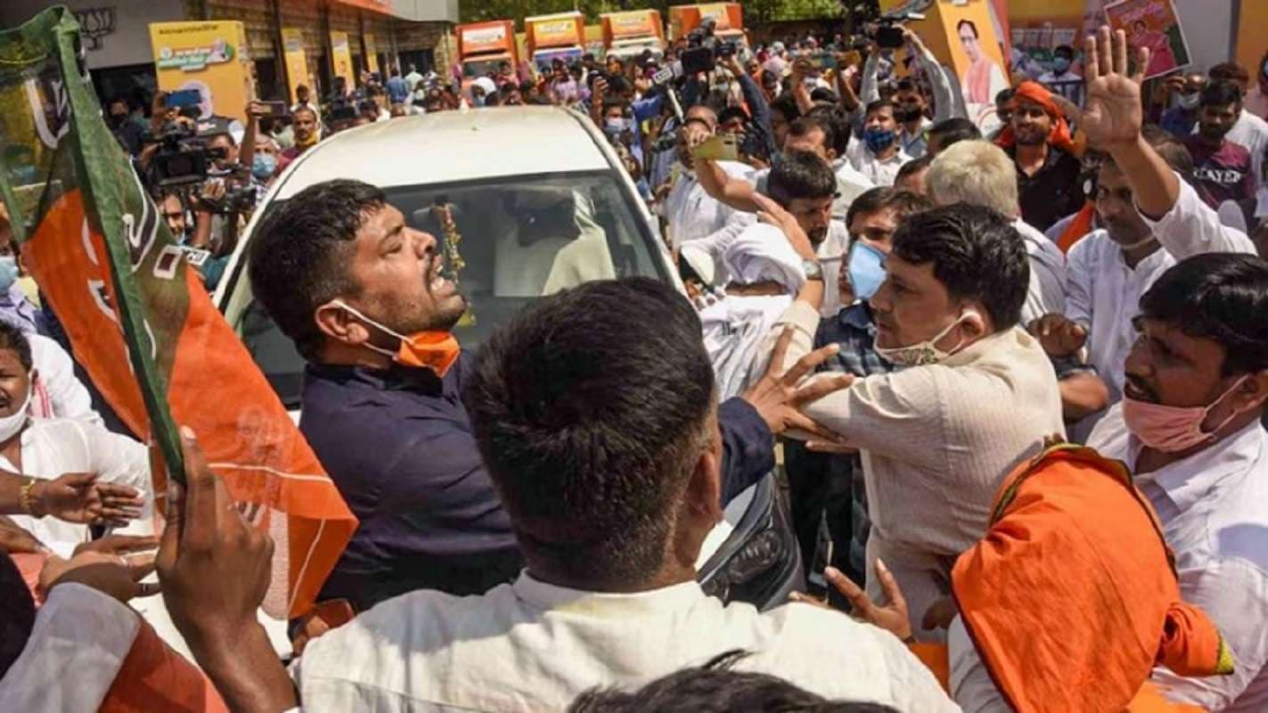 Bihar Election 2025: लगी है आग दोनों तरफ बराबर सी, सूची आते ही बगावती हुए गठबंधनों के नेता