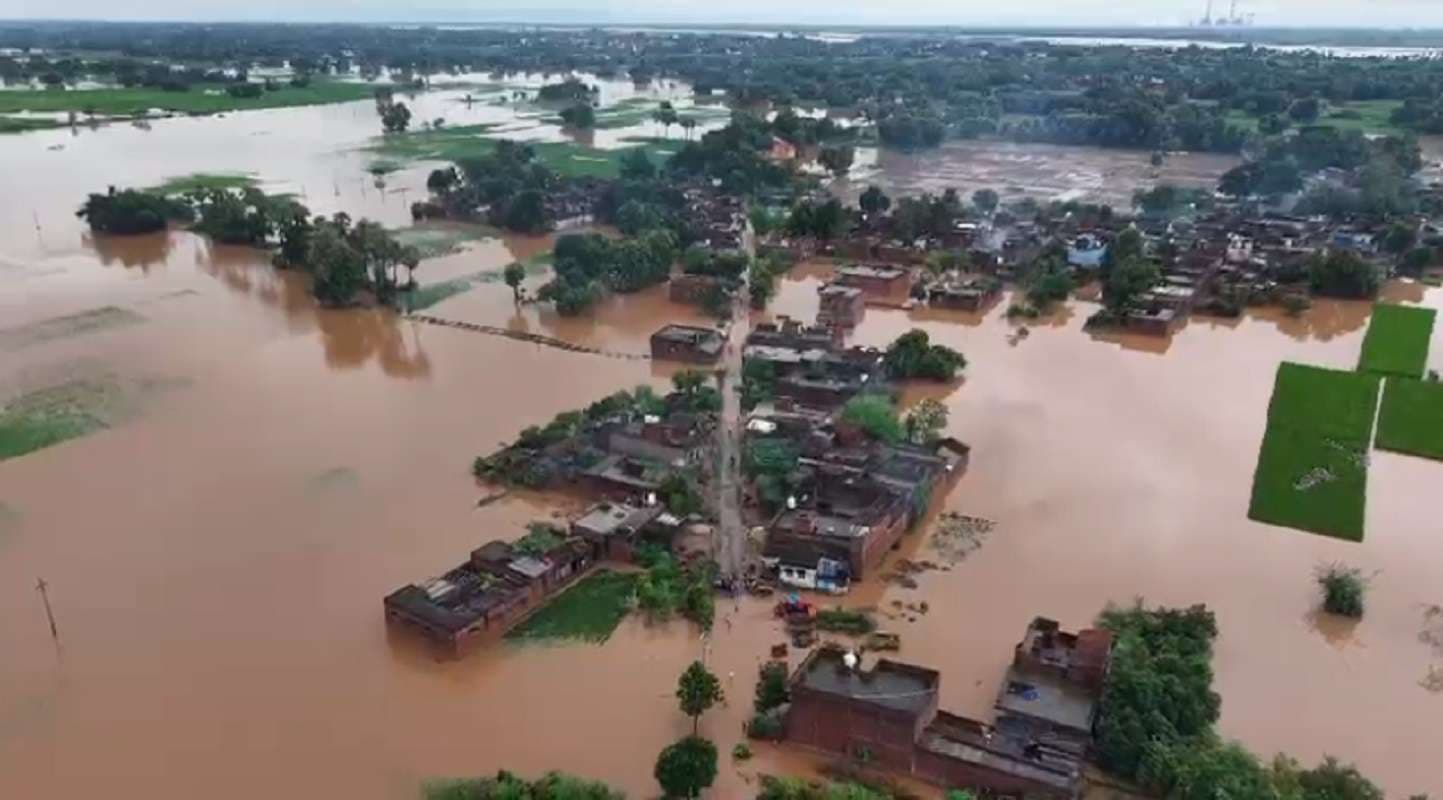 Bihar Rain: रोहतास और बेतिया शहर डूबे, बारिश से पटना का जनजीवन भी अस्त-व्यस्त
