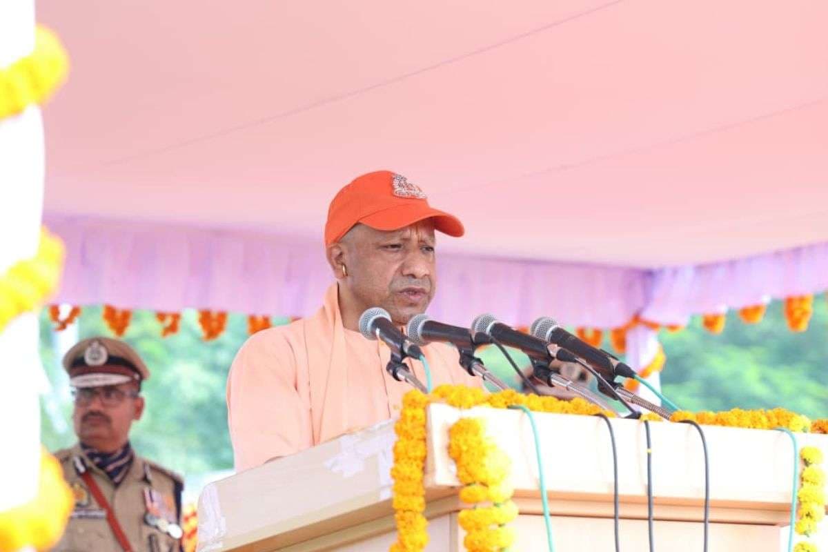 UP News: योगी सरकार बनाएगी फायर सर्विस को हाईटेक, एक्सप्रेस-वे में हर 100 KM पर होगी छोटी चौकी