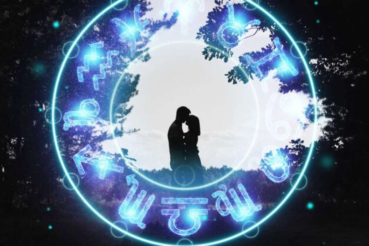 Aaj Ka Love Horoscope 1 December 2025: आज 1 दिसंबर 2025 को प्रेम जीवन में चमकेगा किस्मत का तारा? जानें 12 राशियों का लव राशिफल