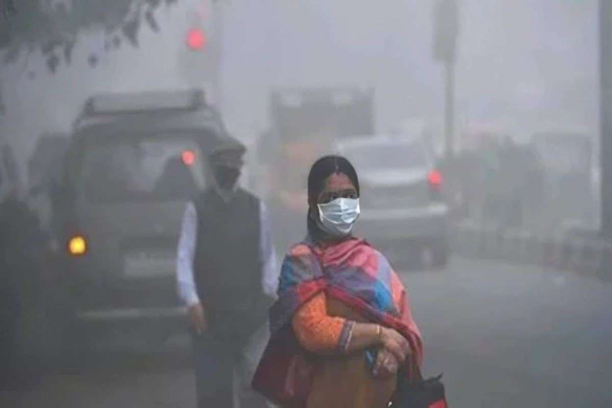 Patna Air pollution: पटना में सांसें थमीं, समनपुरा का AQI 334, दानापुर रेलवे यार्ड भी जहरीली धूल में लिपटा