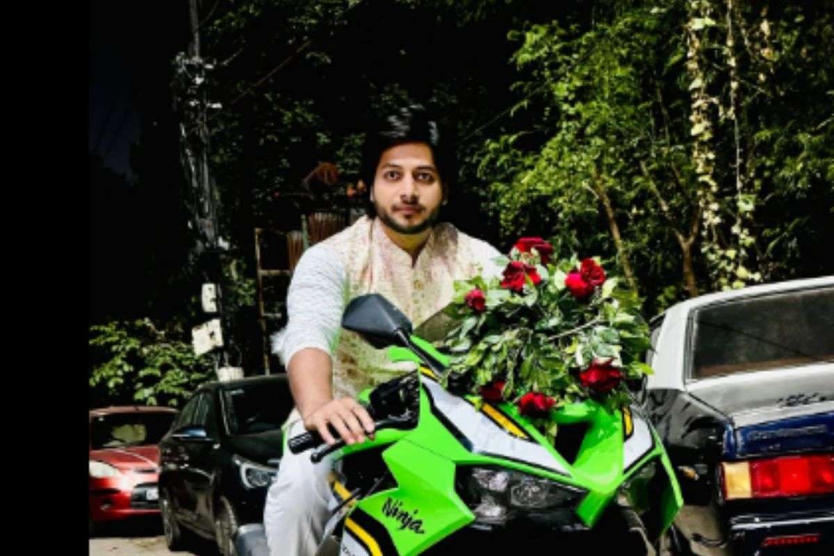 Viral Video: स्पोर्ट्स बाइक पर पहुंची बारात, एंट्री देखते ही दंग रह गए लोग!