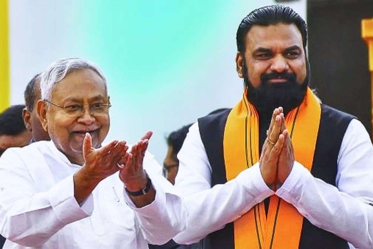 Bihar Cabinet: नीतीश सरकार की पहली कैबिनेट बैठक आज, इन मुद्दों पर लिए जा सकते हैं बड़े फैसले
