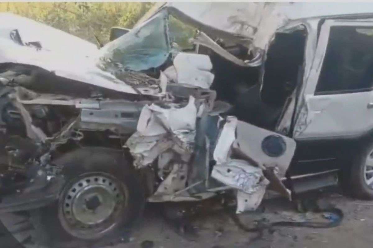 Chhattisgarh News : फिल्म देखने गए एक गांव के 12 लोग,सड़क दुर्घटना में 5 की मौत