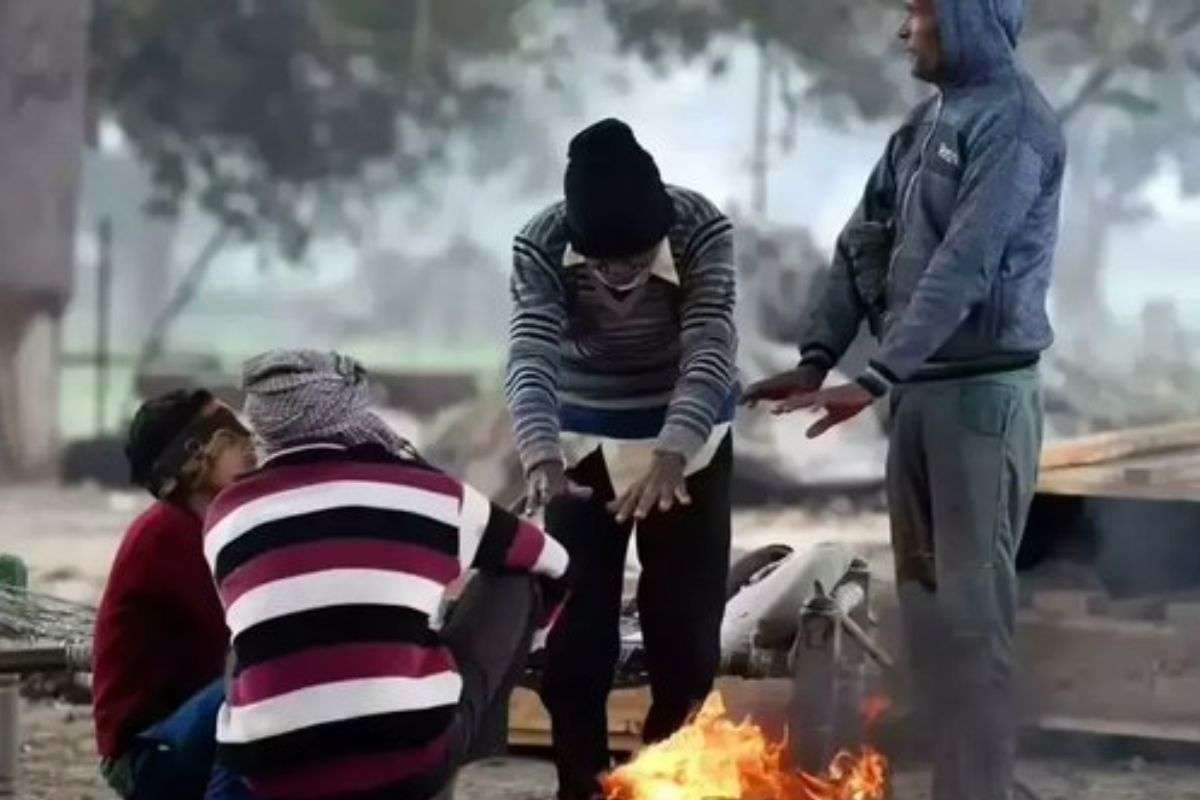 Cold Wave Alert: कश्मीर में हाड़ कंपाने वाली ठंड, तापमान शून्य से 2.1 डिग्री नीचे, 15 नवंबर को बारिश की संभावना