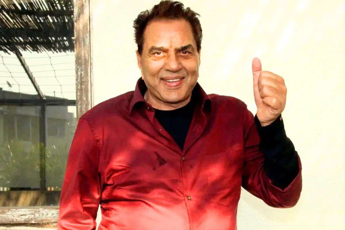 Dharmendra Discharged from hospital Dharmendra Discharged from hospital