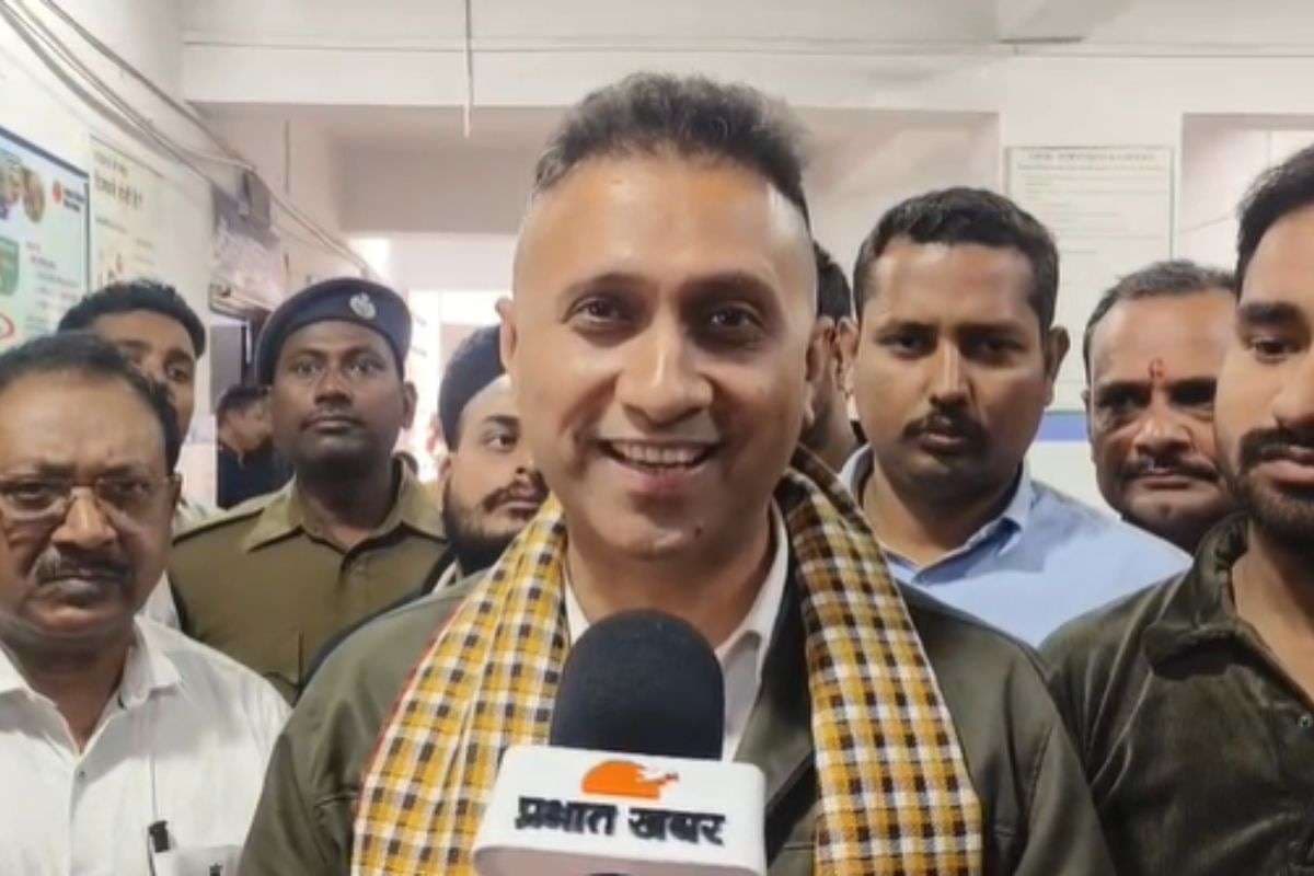 Buxar: विधायक बनते ही एक्शन में आए पूर्व IPS, अचानक से पहुंचे अस्पताल  