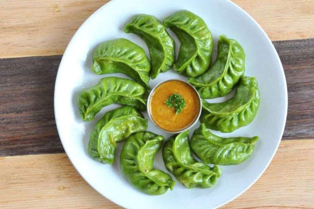 Healthy Palak Momos Recipe: बाकी स्वाद जाएंगे भूल,जब घर पर बनाएंगे शुद्ध और टेस्टी मोमोज