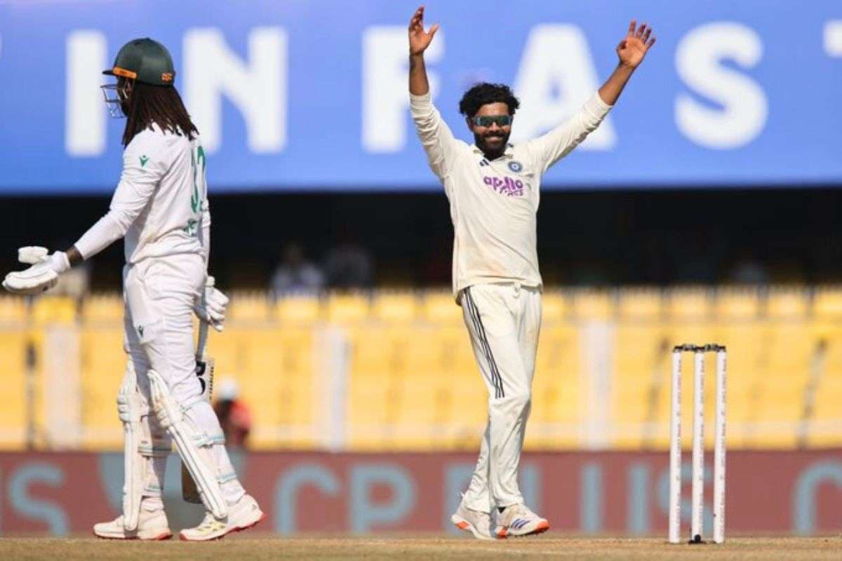 Video: ये कैसे संभव है! IND vs SA मैच में जडेजा की गेंद पर चित हुए मार्करम, उड़ गए स्टंप