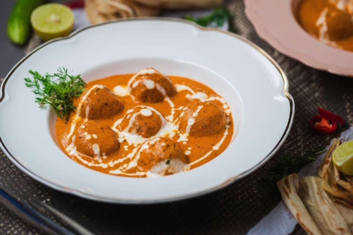 Methi Kofta Curry Recipe: सासू मां की तारीफें लूटने के लिए ट्राय करें ये स्पेशल डिश - मेथी कोफ्ता करी