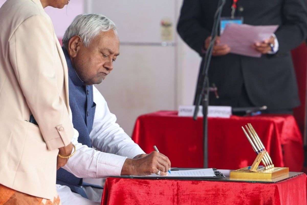 कौन हैं नीतीश कैबिनेट के सबसे अमीर और गरीब मंत्री? जानिए किस पार्टी और सीट से हैं विधायक