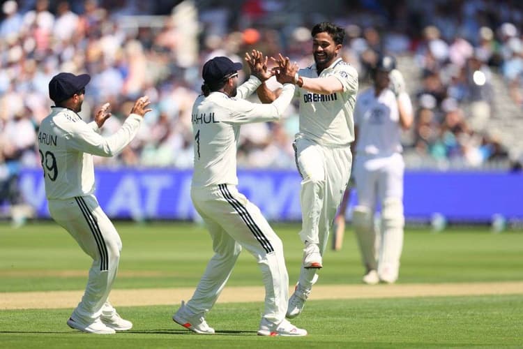 IND vs SA: कोलकाता टेस्ट में भारत की हार के बाद इस ऑलराउंडर की टीम में वापसी, क्या प्लेइंग इलेवन में लेगा गिल की जगह?