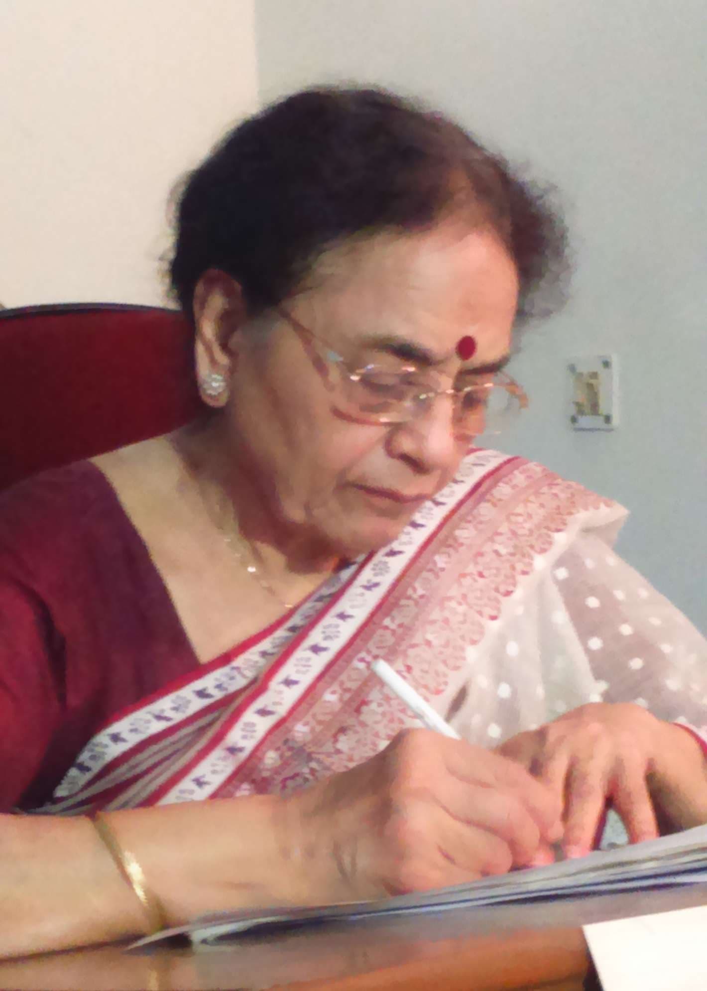 Hindi literature : लेखन के मूल में समाज और जिंदगी के प्रति प्रेम रखनेवाली लेखिका राजी सेठ खामोशी से हुईं अलविदा