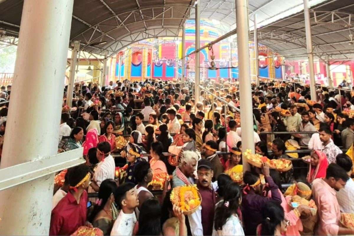 कार्तिक पूर्णिमा पर रामगढ़ के रजरप्पा में आस्था का सैलाब, भैरवी–दामोदर संगम तट पर हजारों ने लगाई पवित्र डुबकी