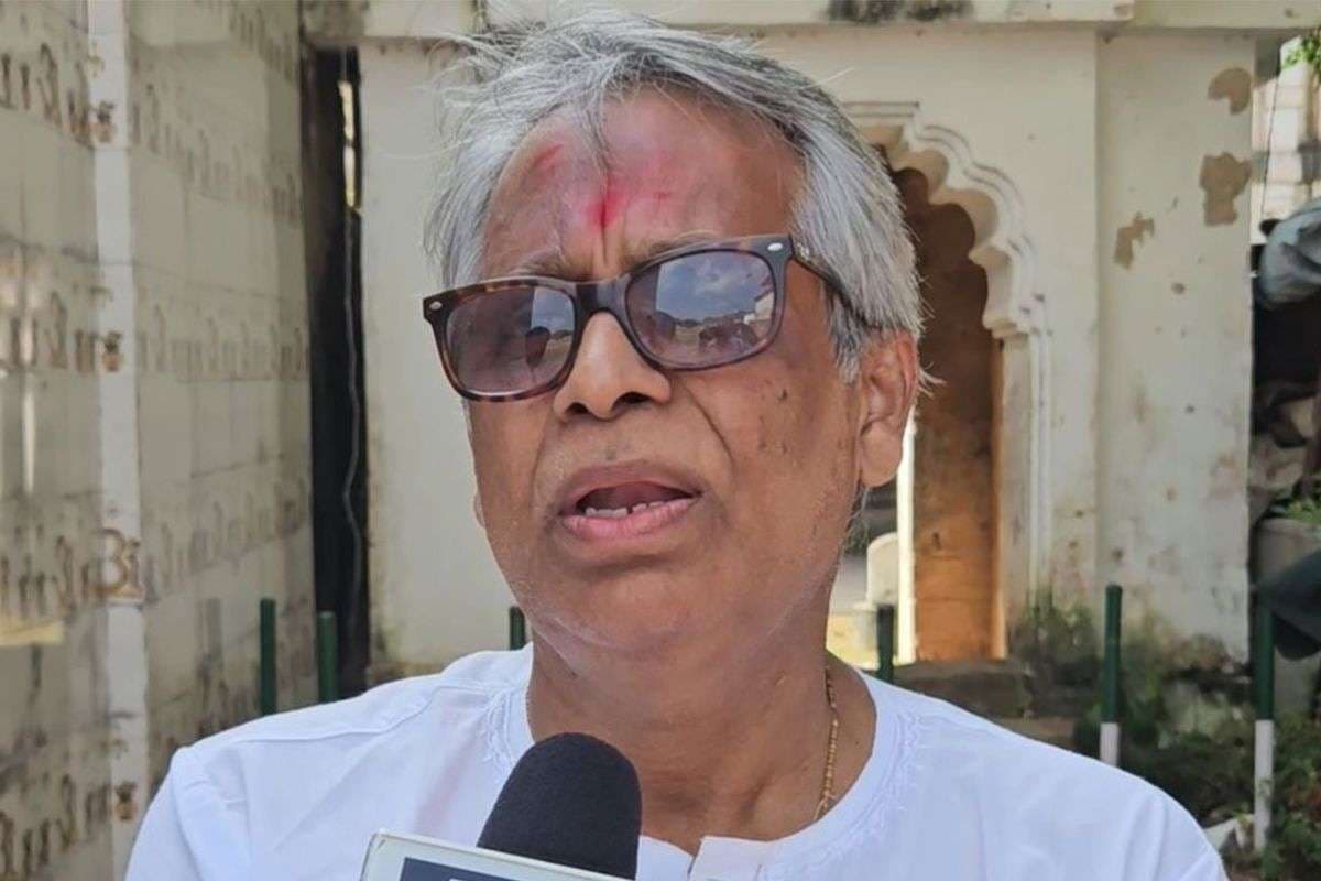 155 साल बाद अपने पूर्वजों के गांव पहुंचा भारतीय, 1990 की हसरत 2025 में हुई पूरी, मिट्टी लेकर गया घर