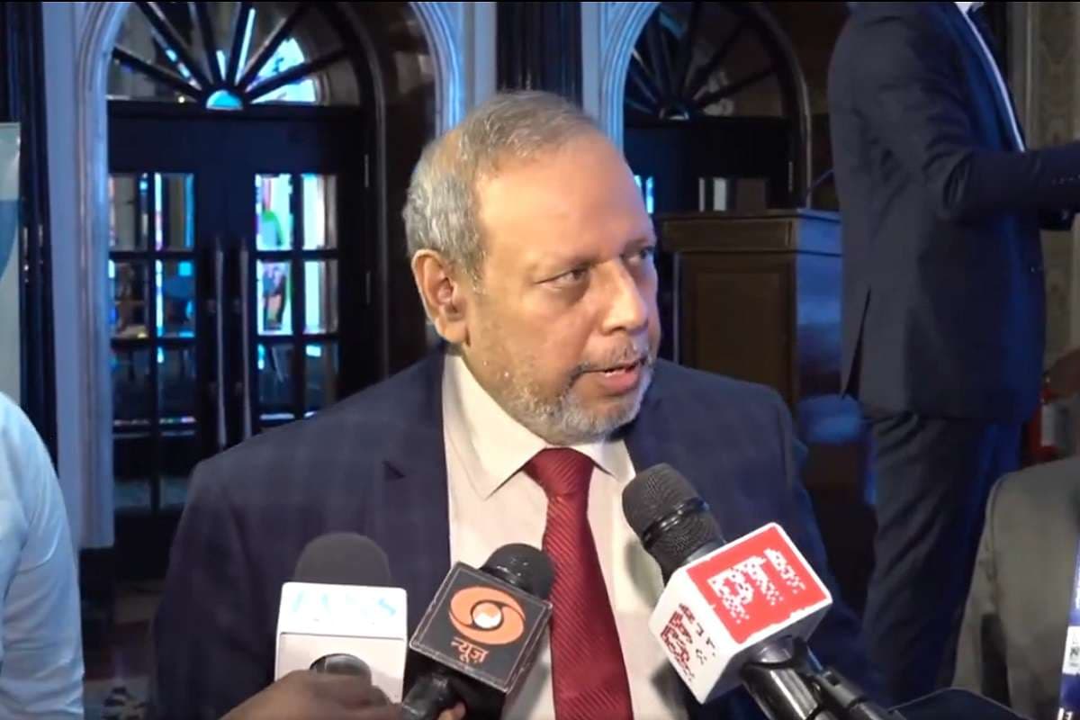 Healthy Food: फलों से कहीं अधिक आसानी से मिल जाते हैं कुरकुरे, हेल्दी फूड पर सीईए ने जताई चिंता