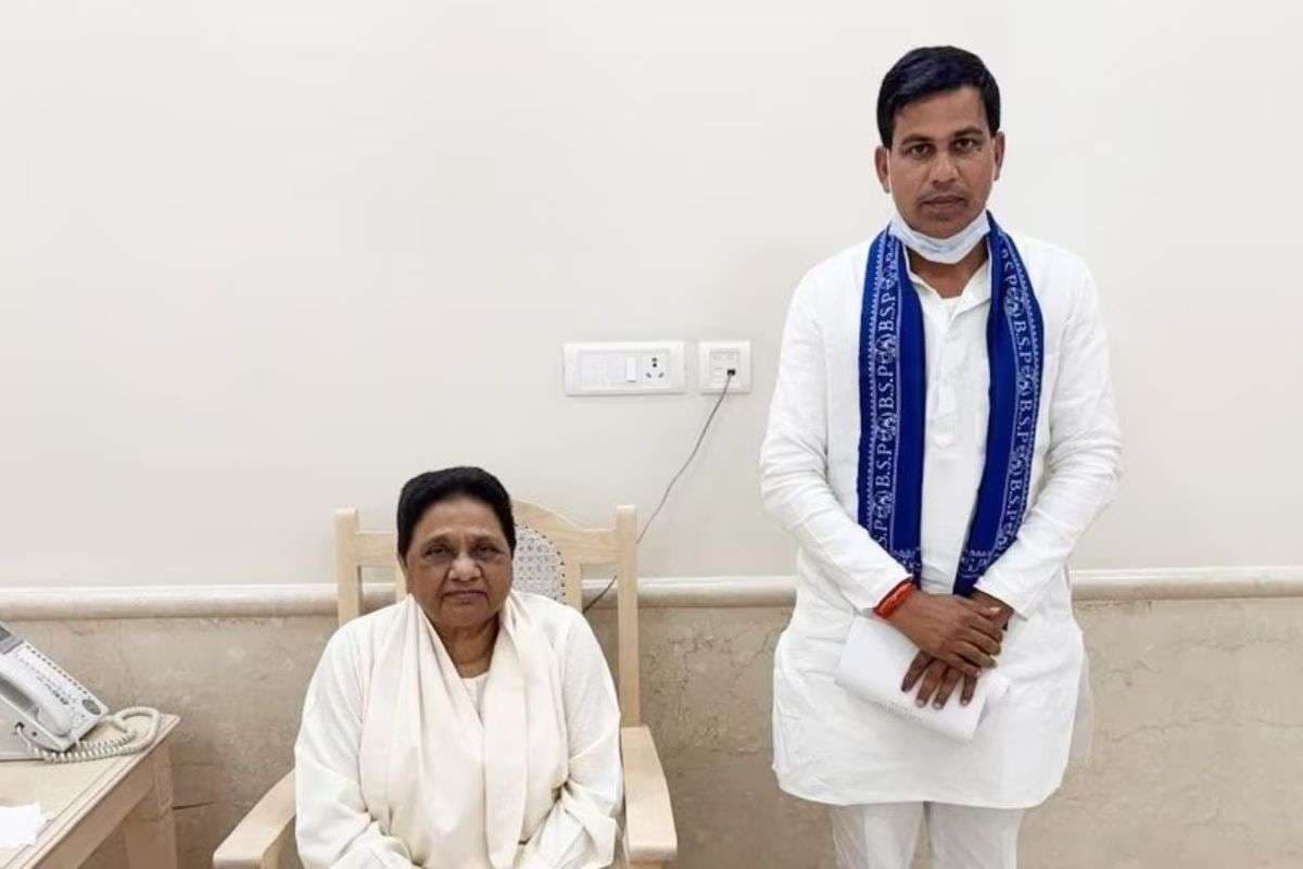 Bihar: बसपा के इकलौते विधायक को हो रही तोड़ने की कोशिश, आकाश आनंद के दावे से खलबली  