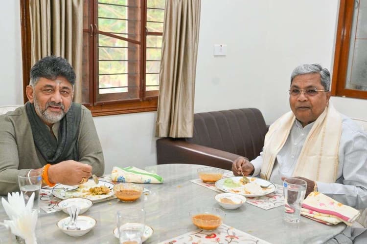 Siddaramaiah DK Shivakumar Meeting: नाश्ते पर एक हुए सिद्दरमैया और DK Shivakumar, क्या CM पर बन गई बात?