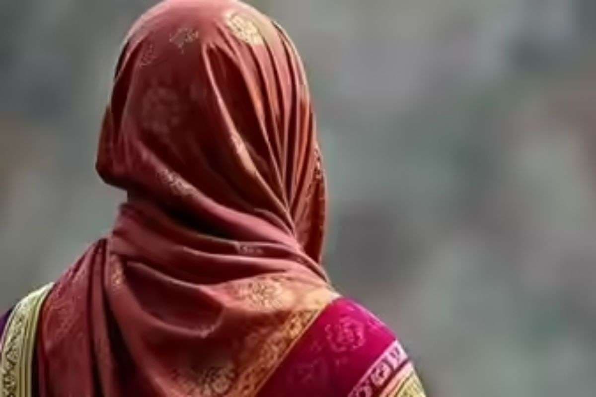 Kishanganj Crime News: पैसे के लालच ने पत्नी को किया अंधा, भाइयों के साथ मिलकर कर दी शिक्षक पति की हत्या 