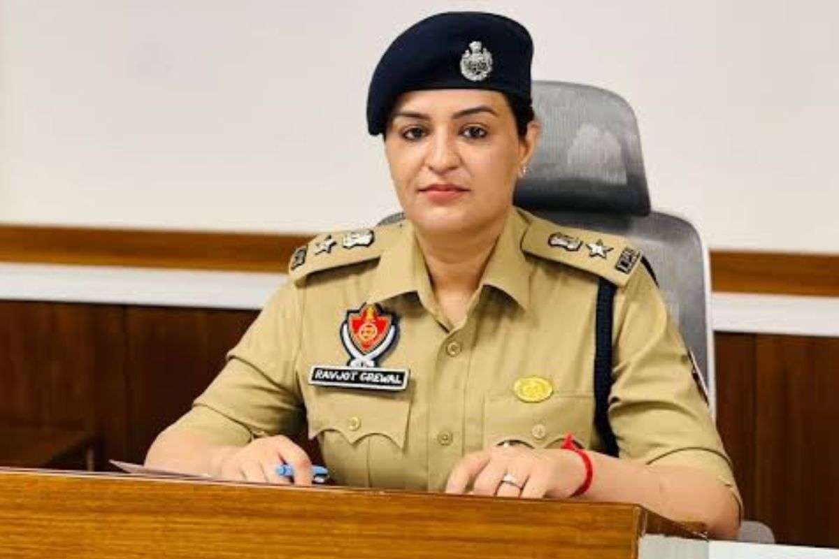 Tarn Taran Assembly Bypoll: तरनतारन की SSP पर गिरी गाज, चुनाव आयोग ने क्यों किया सस्पेंड?, जानें वजह