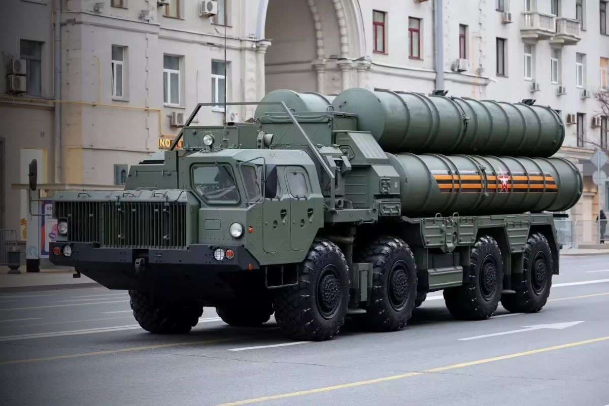 Ukraine Strike Destroys S-400 Ukraine Strike Destroys S-400