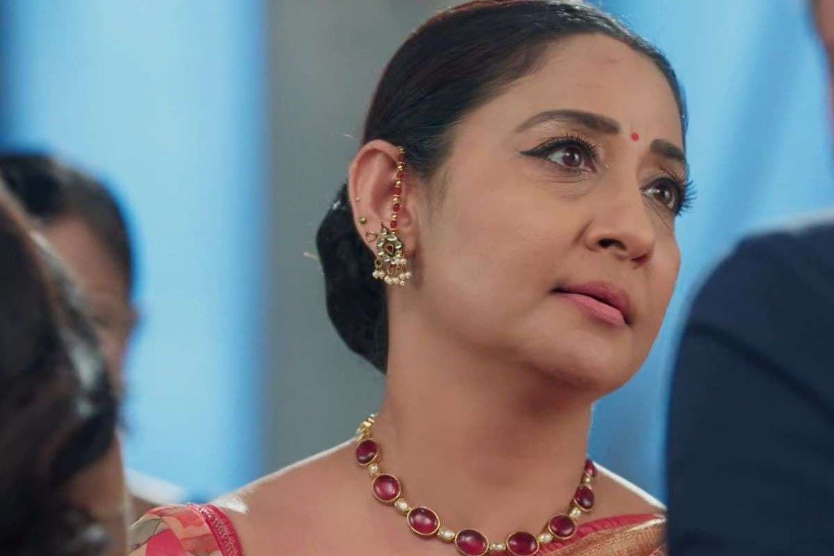 Yeh Rishta Kya Kehlata Hai: तान्या और वरुण का कनेक्शन जान अभीरा होगी शॉक्ड, काजल को थप्पड़ मारेगी विद्या