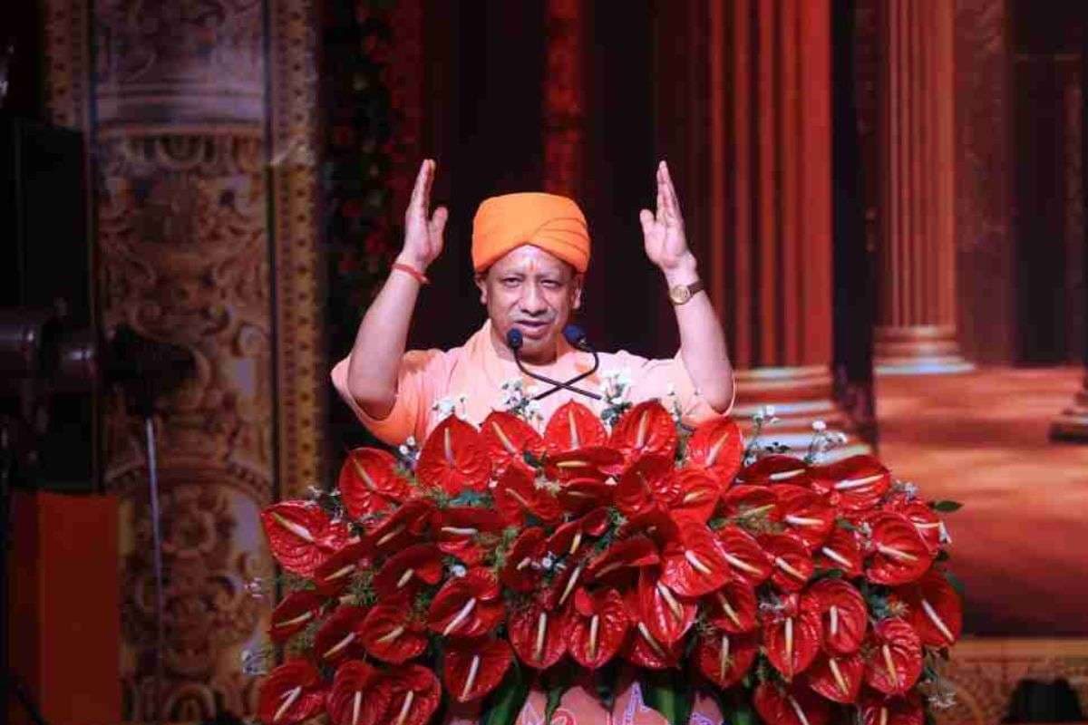 कोई मत या मजहब राष्ट्र से बड़ा नहीं हो सकता: सीएम योगी