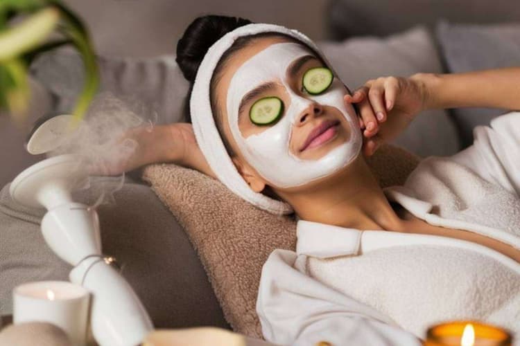 Aloe Vera and Honey Face Mask: ठंड में पाएं नेचुरल ग्लो और सॉफ्ट स्किन - हनी और एलोवेरा से बनाएं विंटर फेस पैक