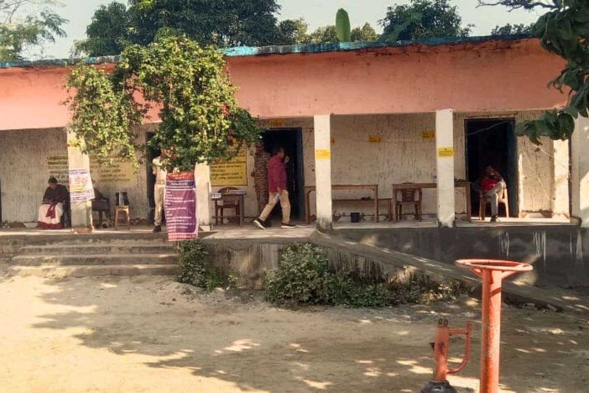 Bihar Election 2025: जहानाबाद में झड़प के बाद दो गिरफ्तार, बगहा समेत 4 जिलों में लोगों ने नहीं किया मतदान