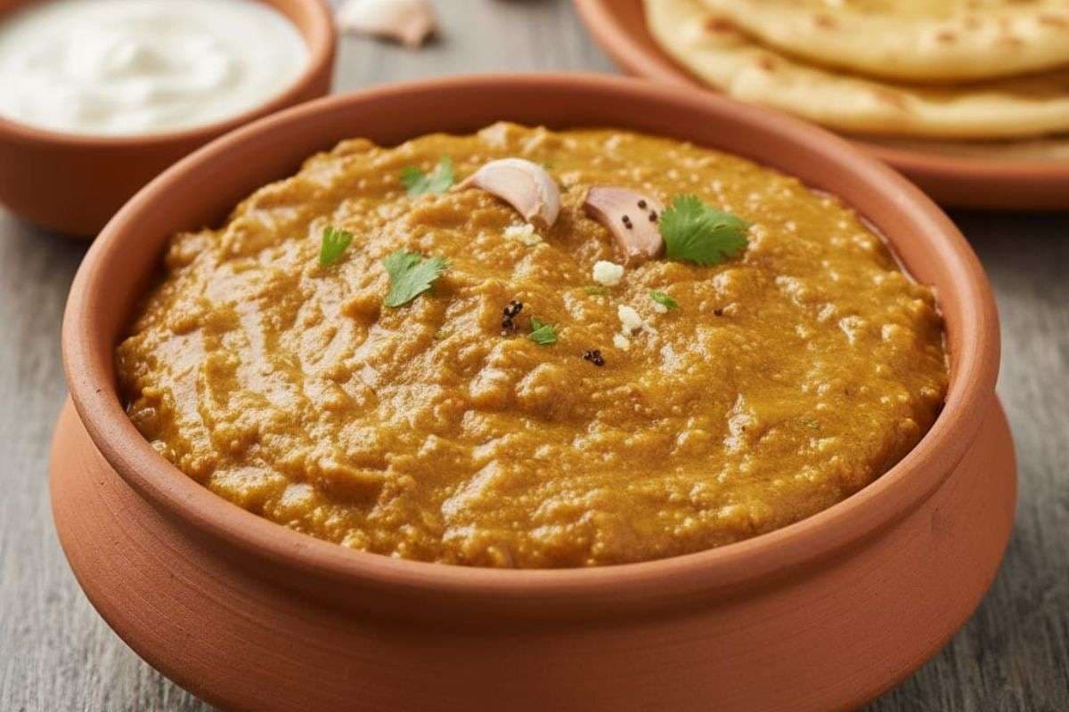 Aloo-Baingan-Tamatar Chokha Recipe: चखना है बिहार का मशहूर आलू–बैंगन–टमाटर चोखा, जानें पूरी रेसिपी और खास फ्लेवर का राज