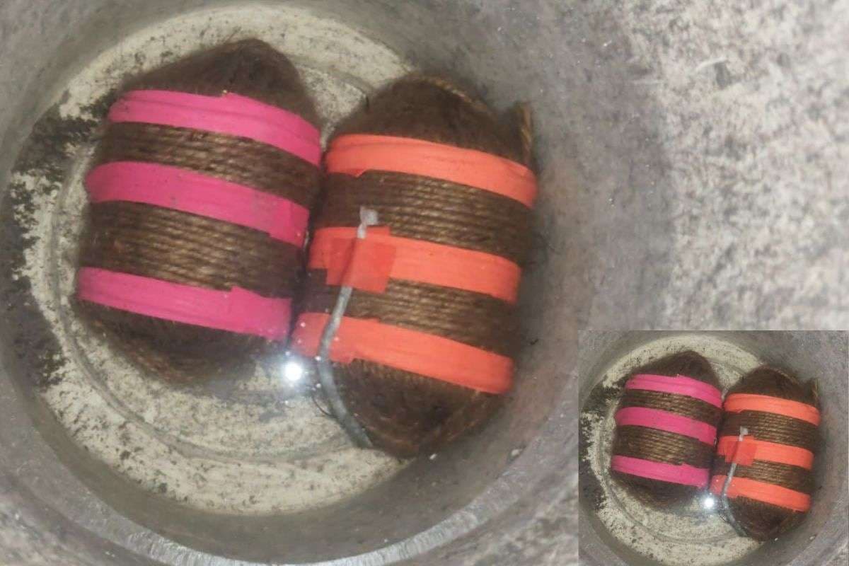 Dhanbad Crime: धनबाद में बंद घर से चार जिंदा बम बरामद, हिरासत में लेकर युवक से पूछताछ