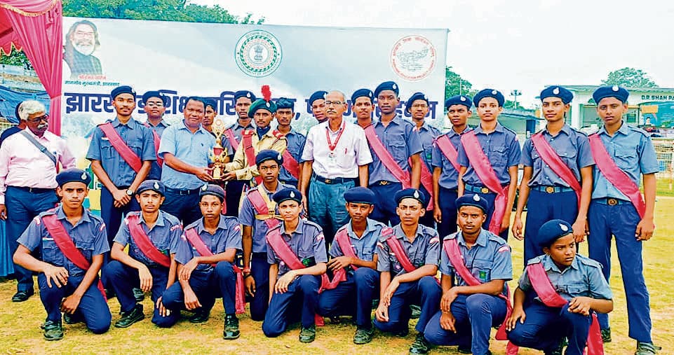 Chaibasa News : जिला स्तरीय बैंड प्रतियोगिता में केंद्रीय विद्यालय चक्रधरपुर ने दिखाया दमखम